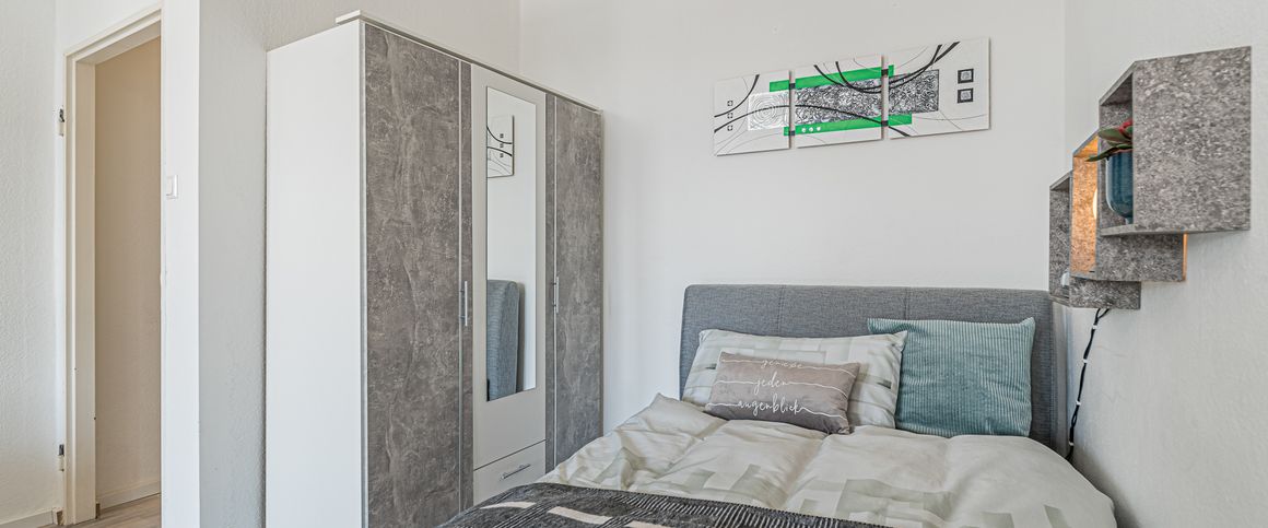 City-Residence: Schön möbliertes Apartment mit Balkon und Blick auf den Main - Photo 1