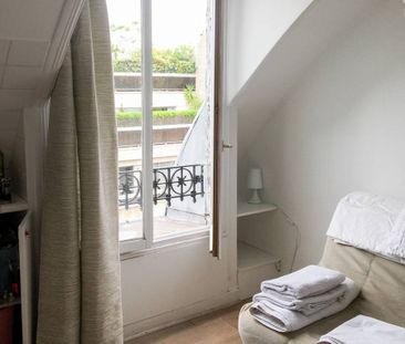 Logement à Paris, Location meublée - Photo 4