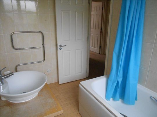 3 bedroom apartment to rent - Photo 1