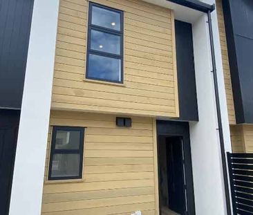 The Strand - Brand New 2-bedroom townhouse! - Photo 5