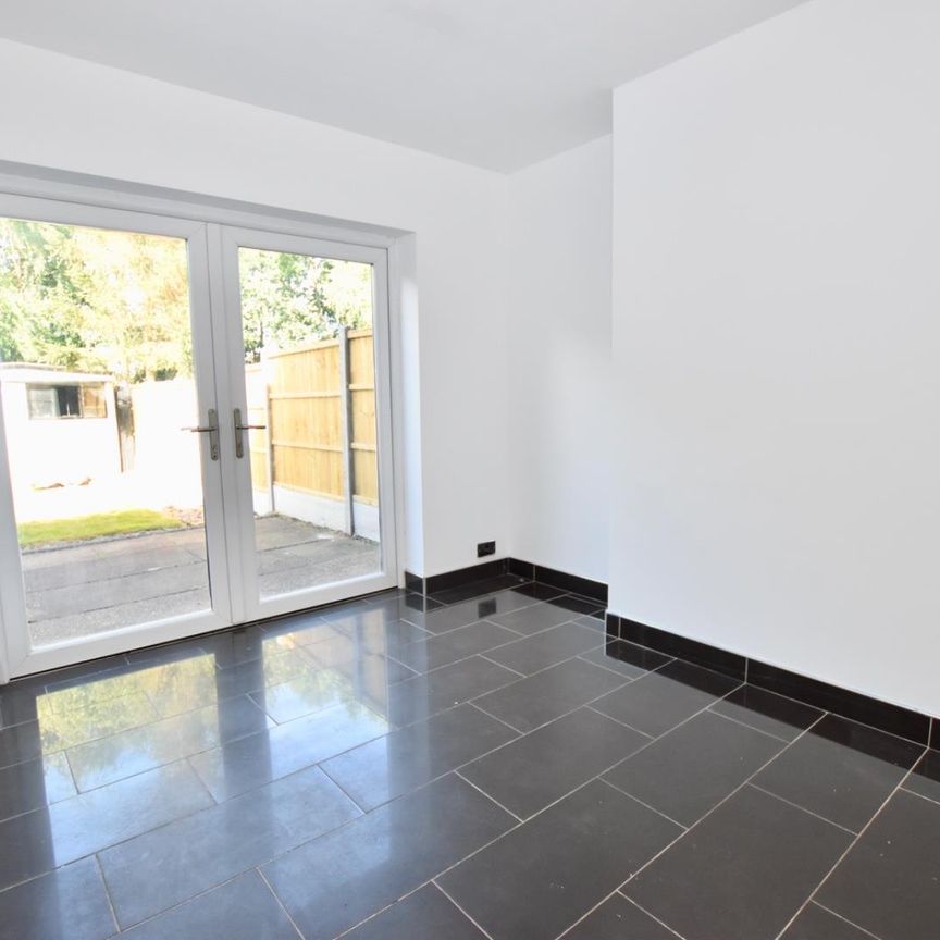 Wyken Croft, Coventry - Refurbished Traditional Mid Terrace - Photo 1