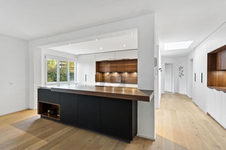 MODERN AND STYLISH WITH SUNNY TERRACE - Photo 5