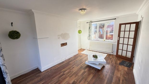 Deightonby Street, Rotherham, Thurnscoe - Photo 1