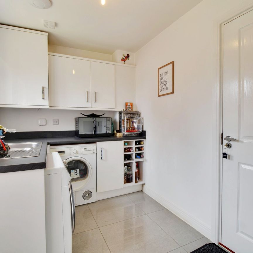 4 bedroom house to rent - Photo 1