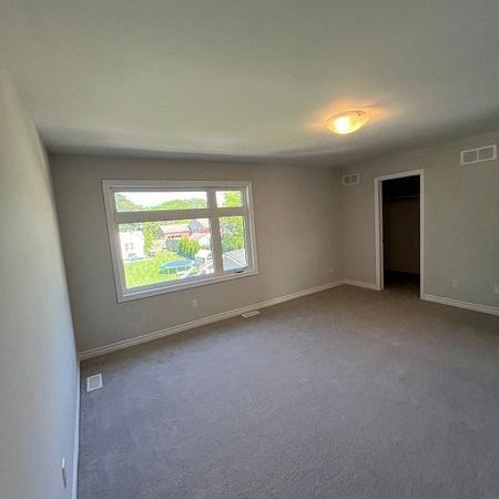 For Lease - 5678 Dorchester Road Unit# 60, Niagara Falls, Ontario - Photo 1