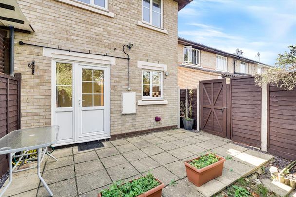 End of Terrace House To Let - Photo 1