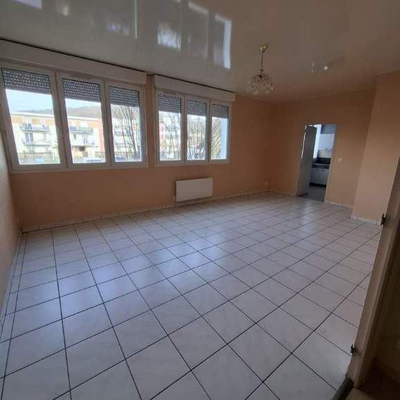 Appartement F2 proche du centre ville - Photo 1