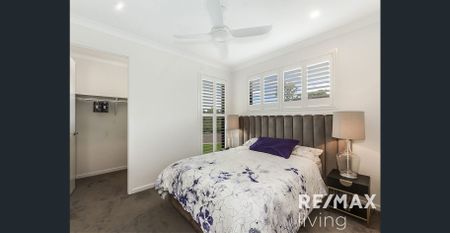 High End Home, Beautiful Corner Block with Nature Outlook! - Photo 5