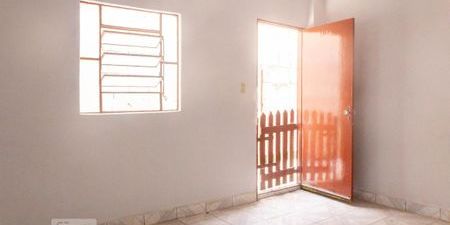 Casa para alugar com 300m², 6 quartos e sem vaga - Foto 3