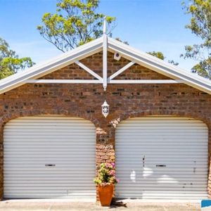 A Bespoke Family Sanctuary in Forestdale - Photo 2
