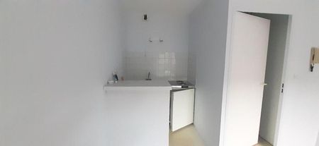Location Appartement 1 pièce 24m² TOURS 37000 - Photo 4