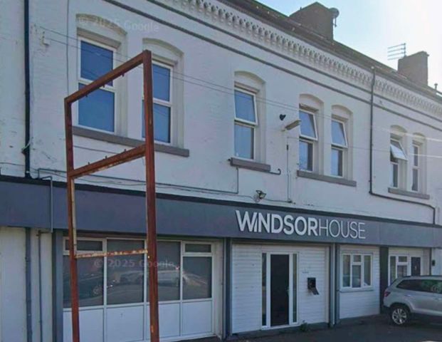 Clint Road West Room 6 - Photo 1