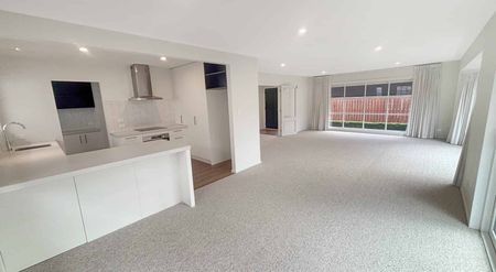 Total transformation in Merivale! - Photo 4
