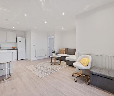 1 Bed Flat, Rosslyn Crescent, HA1 - Photo 1