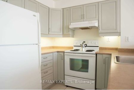 For Lease - 4200 Bathurst Street Unit# 604, Toronto, Ontario - Photo 4