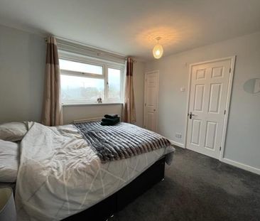 3 bedroom semi-detached house to rent - Photo 6