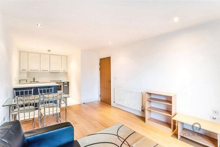 1 bedroom flat to rent - Photo 2