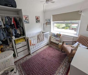 Old Woking, Woking, Surrey, GU22 - Photo 5