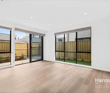 Stunning Brand New Townhouse! - Photo 1