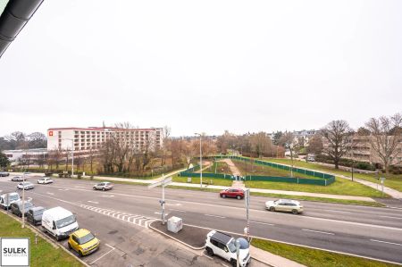 Perfekte Singlewohnung ab 1.1.2026 (1 Zimmer + separate Küche) im 3. Stock OHNE Lift - Grünblick nähe Bahnhof Atzgersdorf! - Photo 2