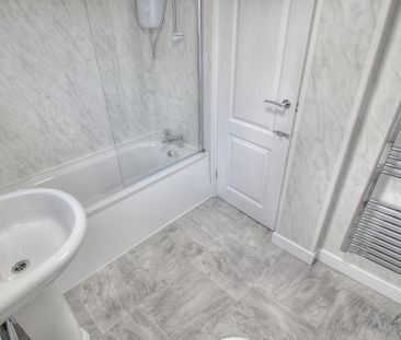 2 bedroom semi-detached house to rent - Photo 2