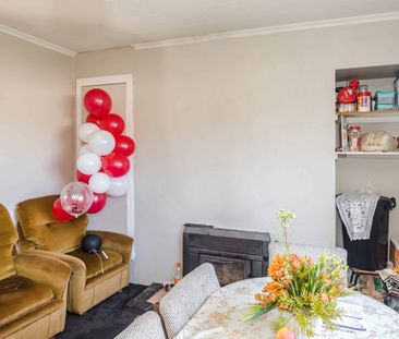 CHARACTER FAMILY HOME - Photo 1