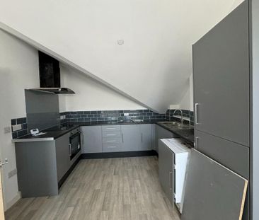 2 bedroom flat to rent - Photo 3