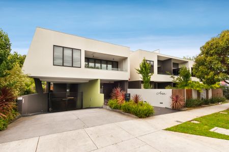 Thinking of selling? Contact our agent - Photo 2