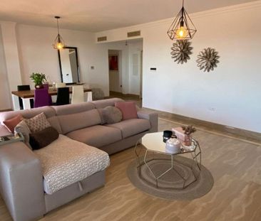 Luxury penthouse for rent in The Golden Mile, Marbella, Andalusia - Photo 5