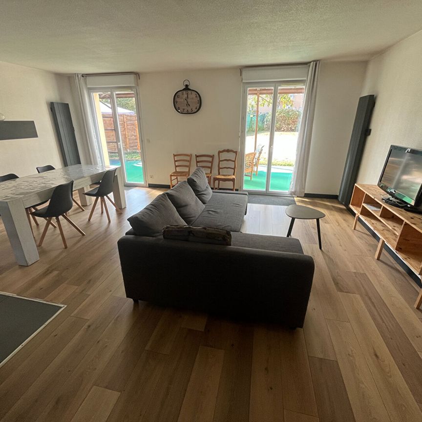 Location Maison 6 pièces 95m² - Photo 1