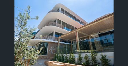 Luxury Living in the Heart of Bondi - Photo 5