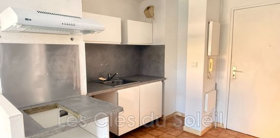 Location Appartement 1 pièce 36m² LA VALETTE DU VAR 83160 - Photo 2