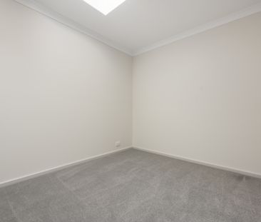 27/84 Kings Canyon Street, Harrison ACT 2914 - Townhouse For Rent |... - Photo 6
