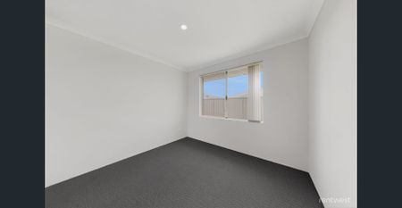 MODERN COMFORT, PERFECT LOCATION - Photo 4