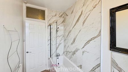 2 bedroom terraced house to rent - Photo 4