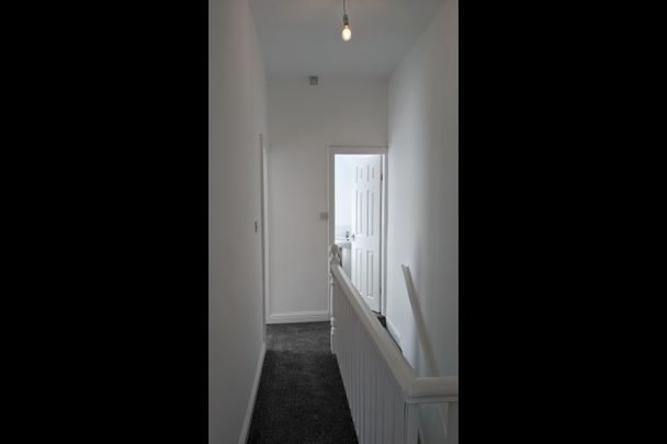 2 Bed Terraced House, Thornton Road, M14 - Photo 1