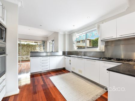 26 Hilly Street, Mortlake NSW 2137 - Townhouse For Rent | Domain - Photo 4