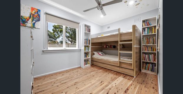 Generous Sized 3 Bedroom Home - Photo 1