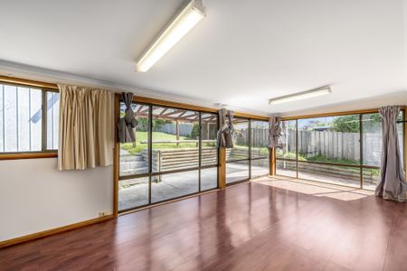 Charming 3-Bedroom House in Austin Ferry - Photo 4