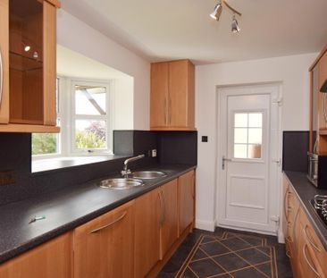 4 bedroom detached house to rent - Photo 6