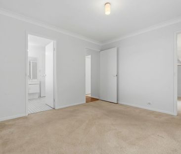 Light & Bright Family Home - Photo 2