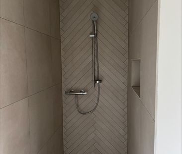 Modernes Wohnen im Neubau – 5-Zimmer-Einheit mit Terrasse & Carport - Foto 2