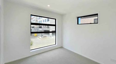 Modern 3 bedrooms townhouse in Te Atatu South - Photo 5