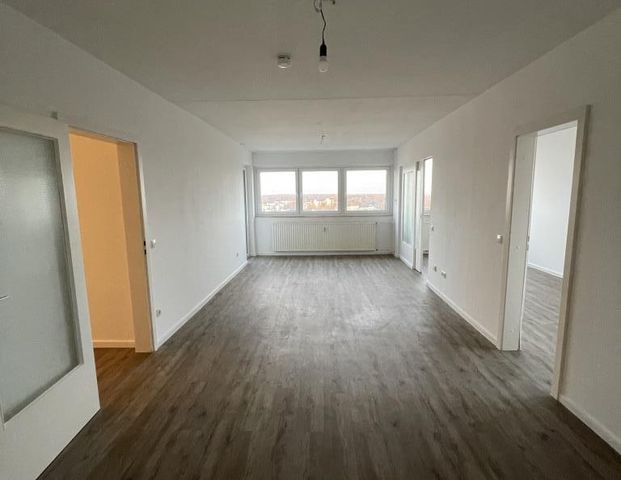 Helle 3-Zimmer-Wohnung mit bester Aussicht in Braunschweig-Weststadt zu vermieten! - Foto 1
