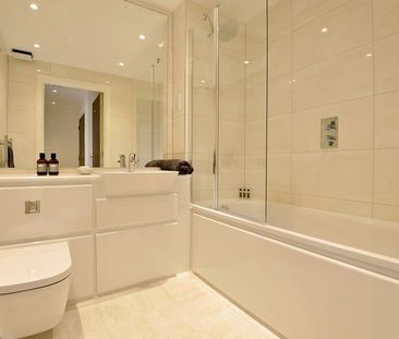 Flambard Way, Godalming, Surrey, GU7 - Photo 5