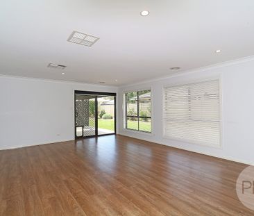 20 Cunjegong Loop, Gobbagombalin NSW 2650 - Photo 5