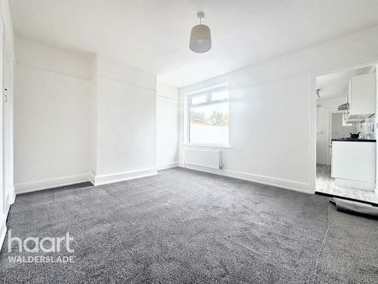 2 bedroom end of terrace house to rent - Photo 1