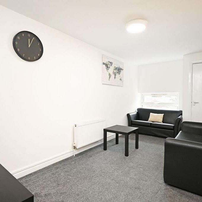 3 bedroom house share to rent - Photo 1