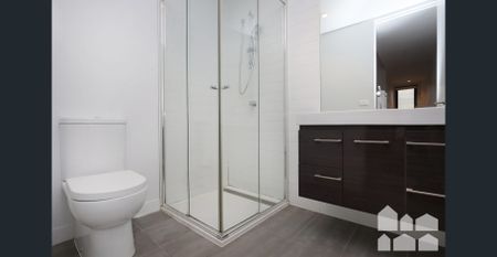 Inner Footscray Apartment, City Views & The Option Of Furnished or Non Furnished - Photo 2