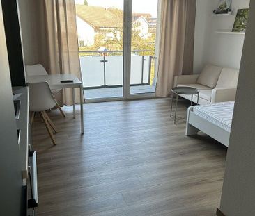 Pronájem bytu 1+1 • 28 m² bez realitky, Bádensko-Württembersko - Photo 1